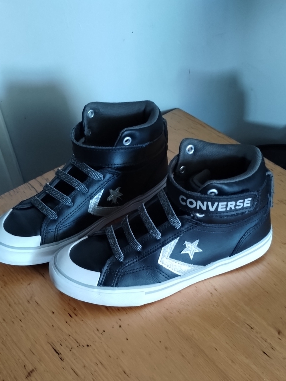 Converse Kids Black High-Top Sneakers with Silver Star Accent And Laces. Size 2